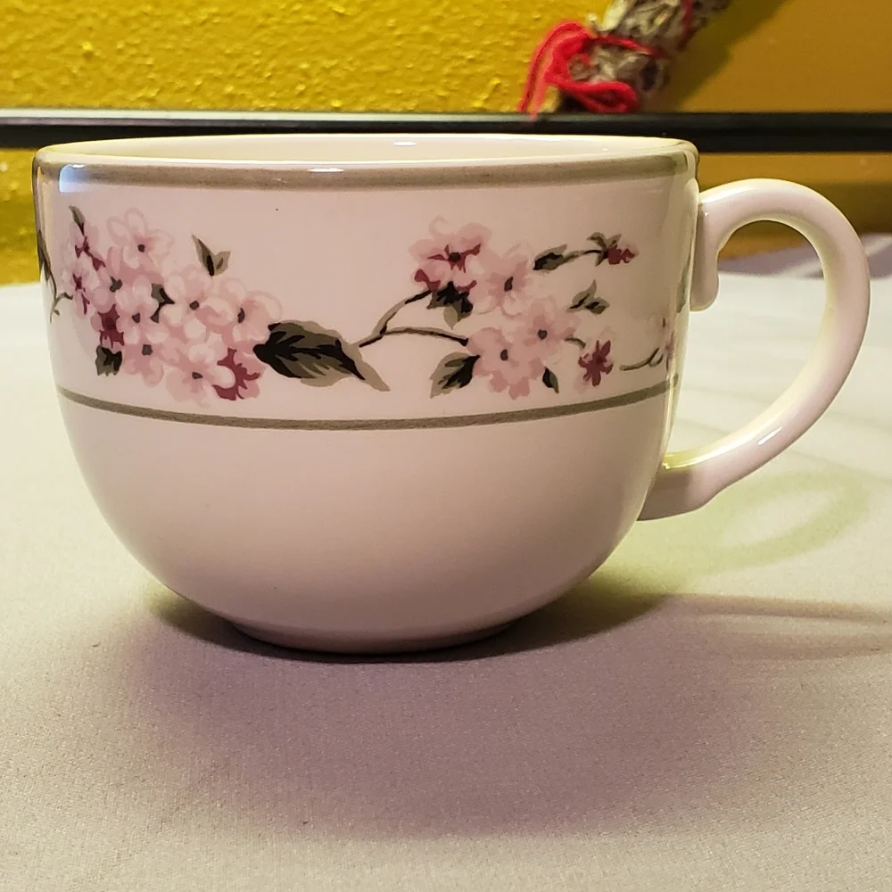 1 Vtg Coffee Tea Hot Chocolate Cup Hydrangea Martha Stewart